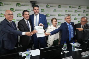 Pedro Lupion é reeleito como presidente da bancada do agro