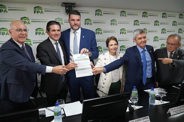 Pedro Lupion é reeleito como presidente da bancada do agro